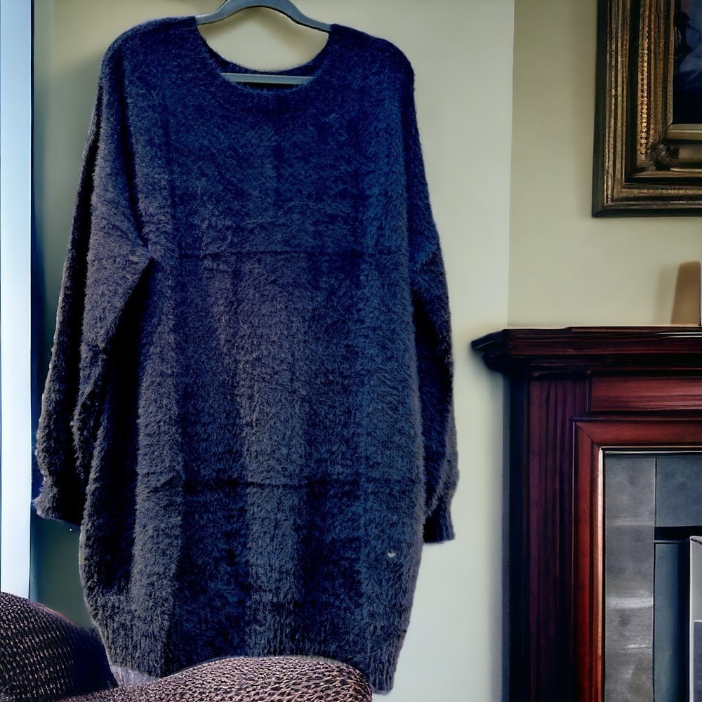 NWOT Women's Large Black Fuzzy Oversized Cozy Pullover Sweater